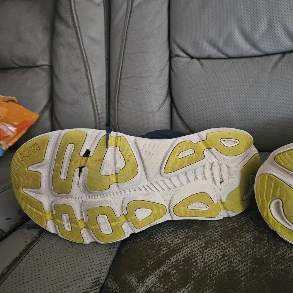 Hoka One One size 11